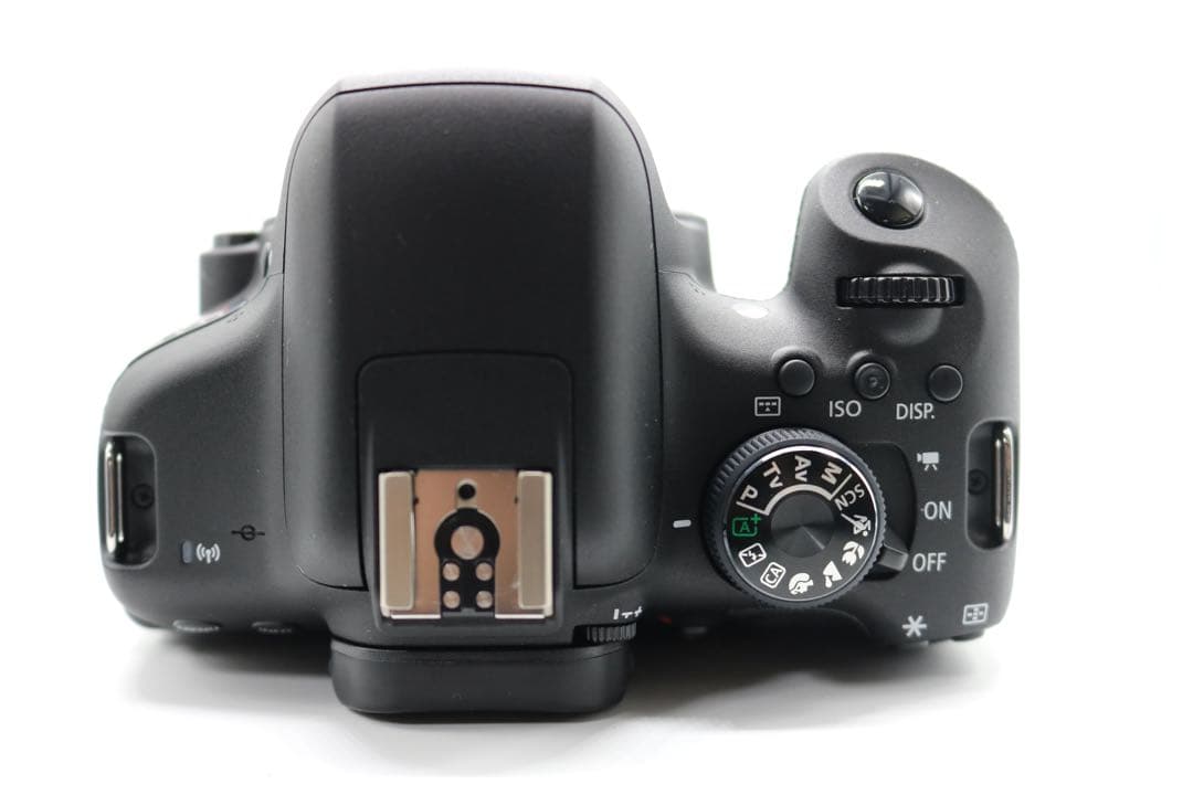 ボディ新品級 【Canon EOS Kiss X8i ダブルレンズセット】