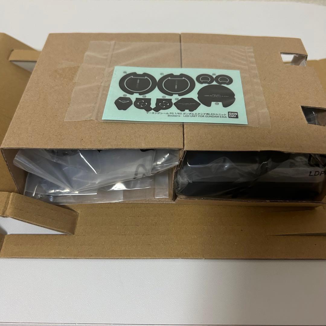 【未使用】PG 1/60 ガンダムエクシア用ＬＥＤユニット