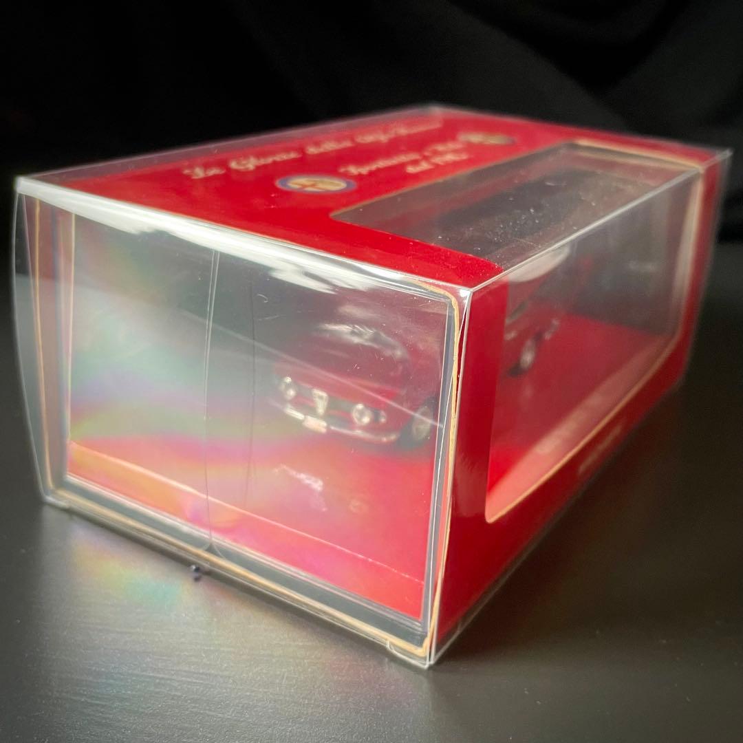 ミニカー 1965 alfa Romeo Giulia Sprint GTA