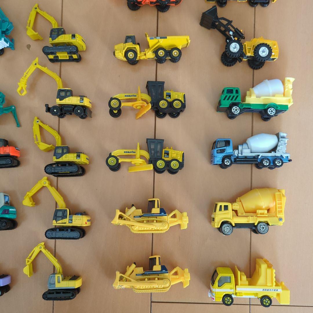 トミカ他の建設車両セット 約47個まとめ売り（木製ケース付き）