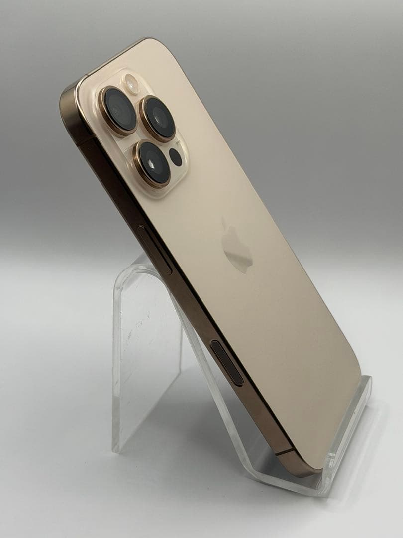 美品：iPhone 16 Pro デザートチタニウム 256GB