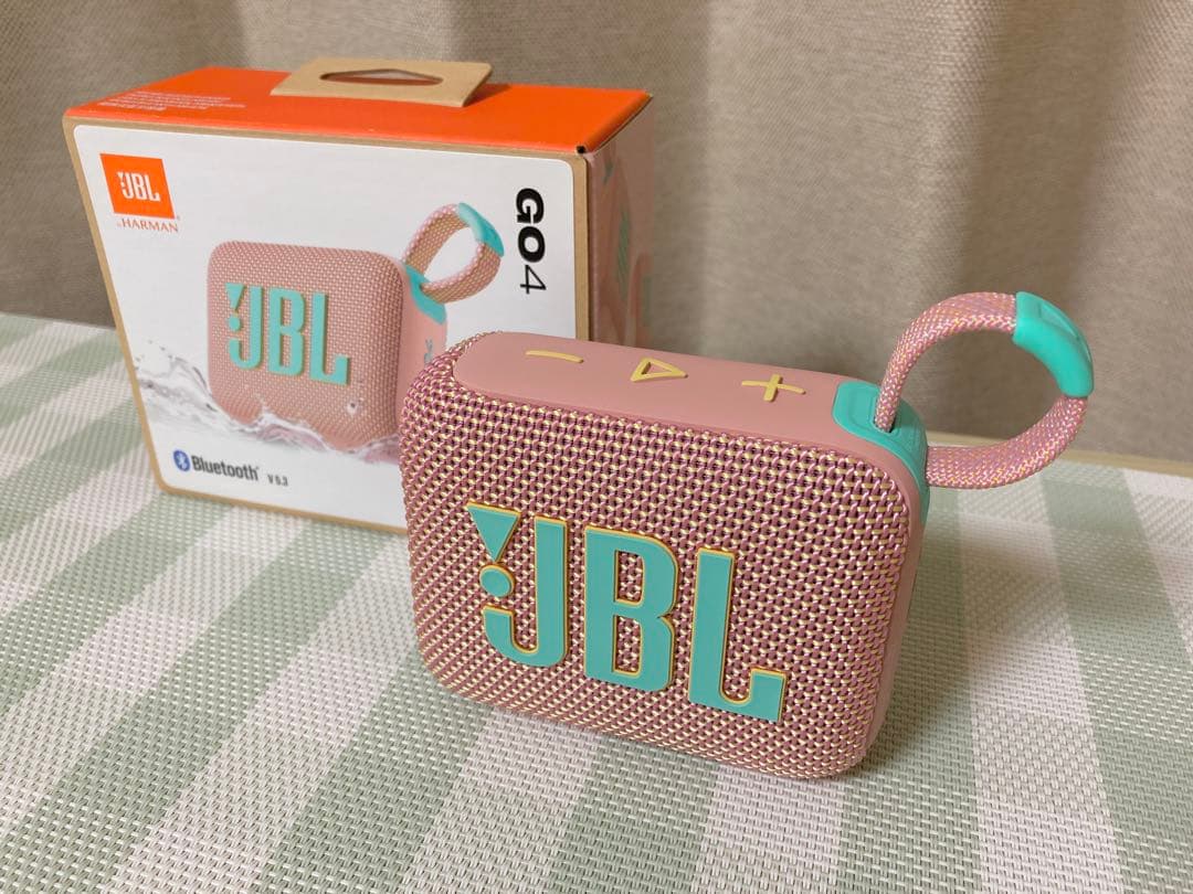 ほぼ新品　JBL GO4 Bluetoothスピーカー　スウォッシュピンク