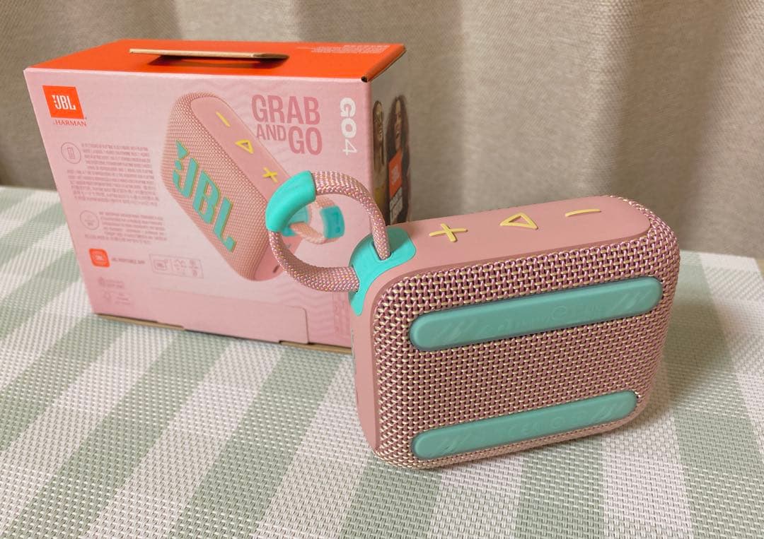 ほぼ新品　JBL GO4 Bluetoothスピーカー　スウォッシュピンク