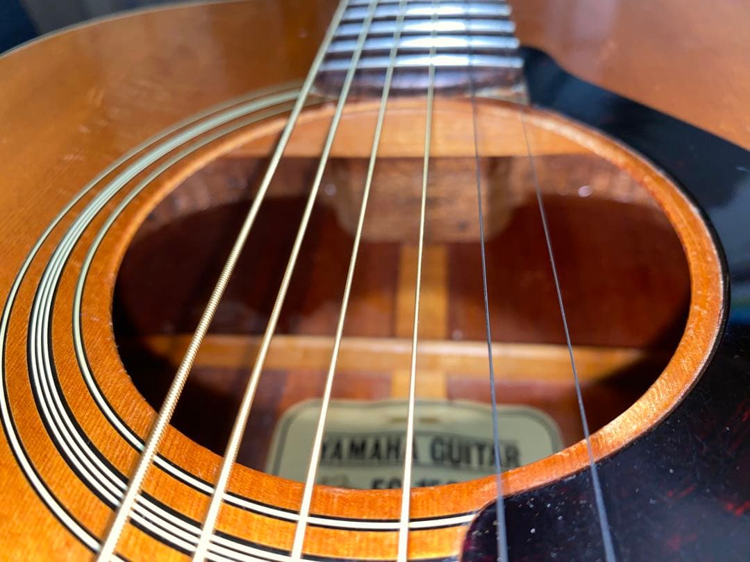 アコースティックギター　YAMAHA