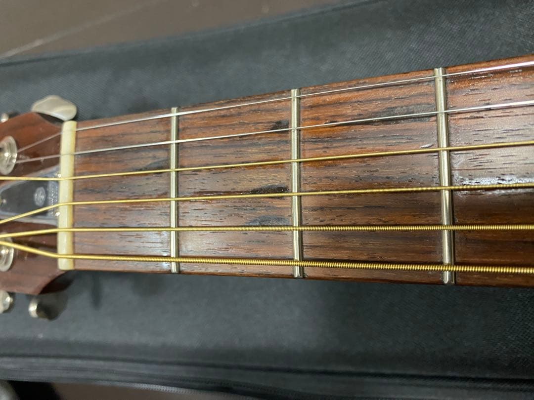 アコースティックギター　YAMAHA