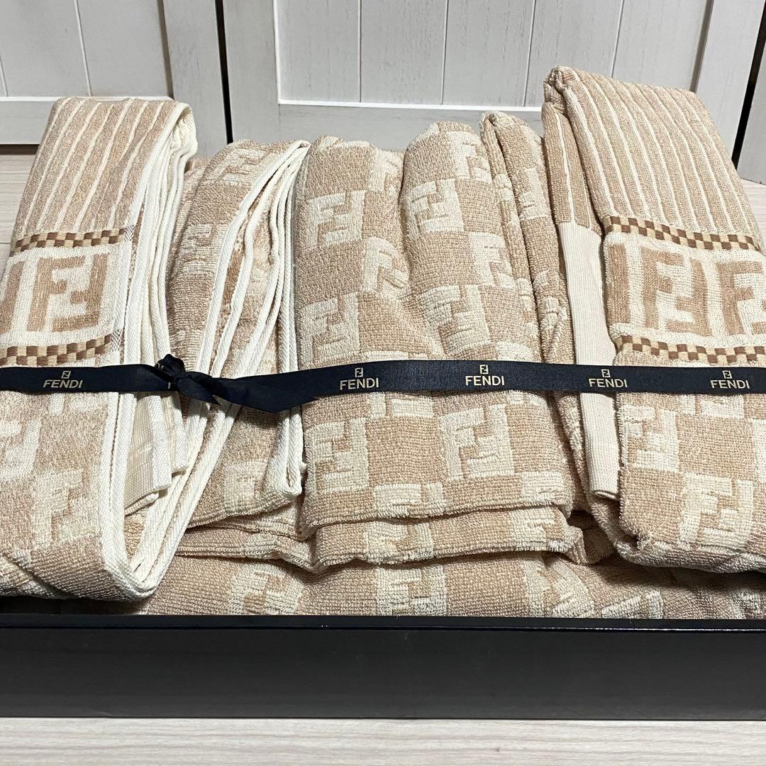 FENDI フェンディ タオルケット FF ズッカ タオルシーツ ベージュ