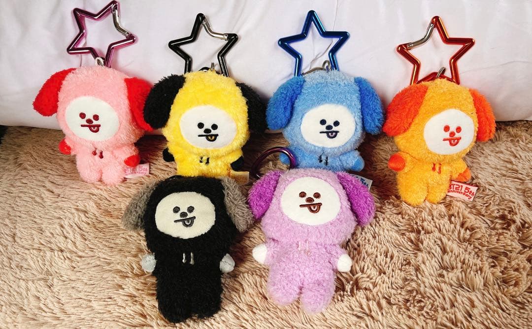 BT21 5周年記念 レインボーカラーマスコット キーホルダー