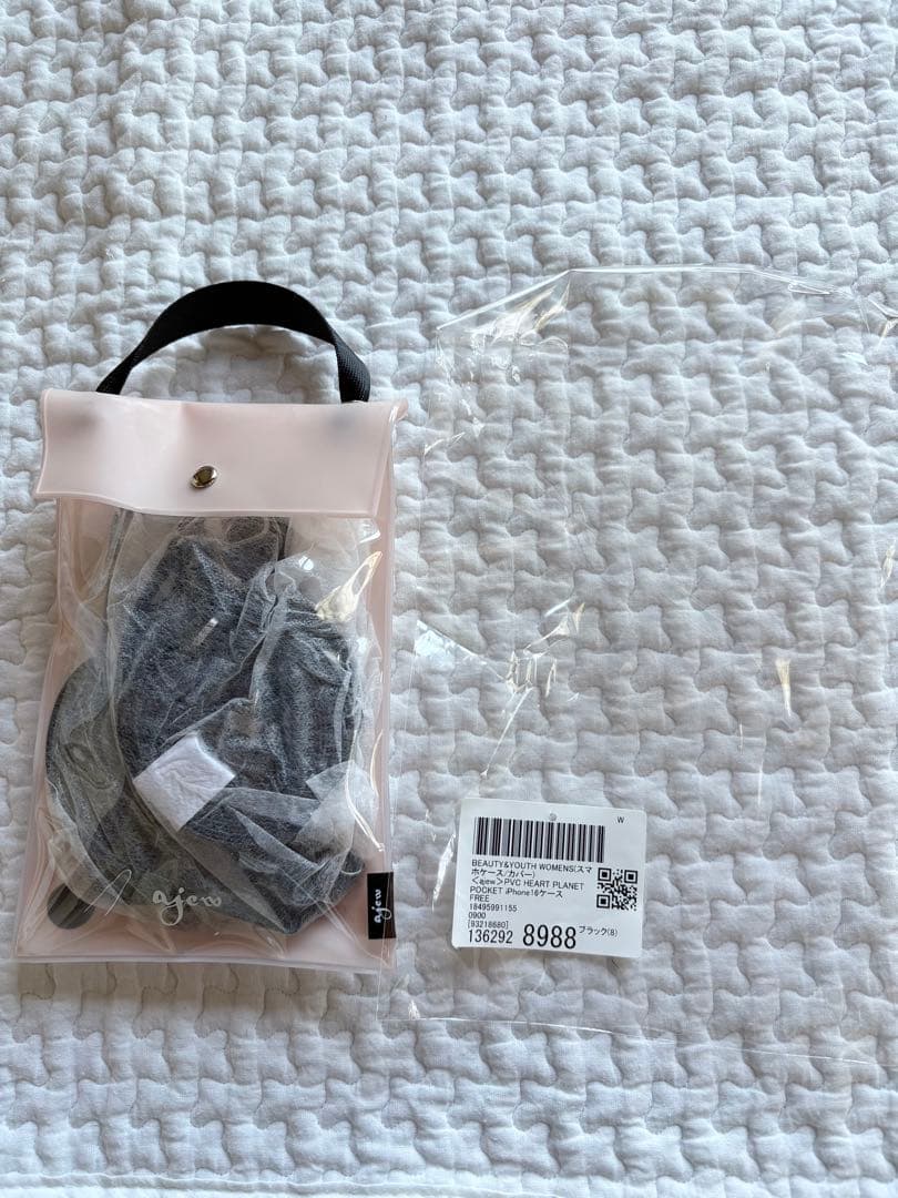 【iPhone16】ajew PVC heart ケース