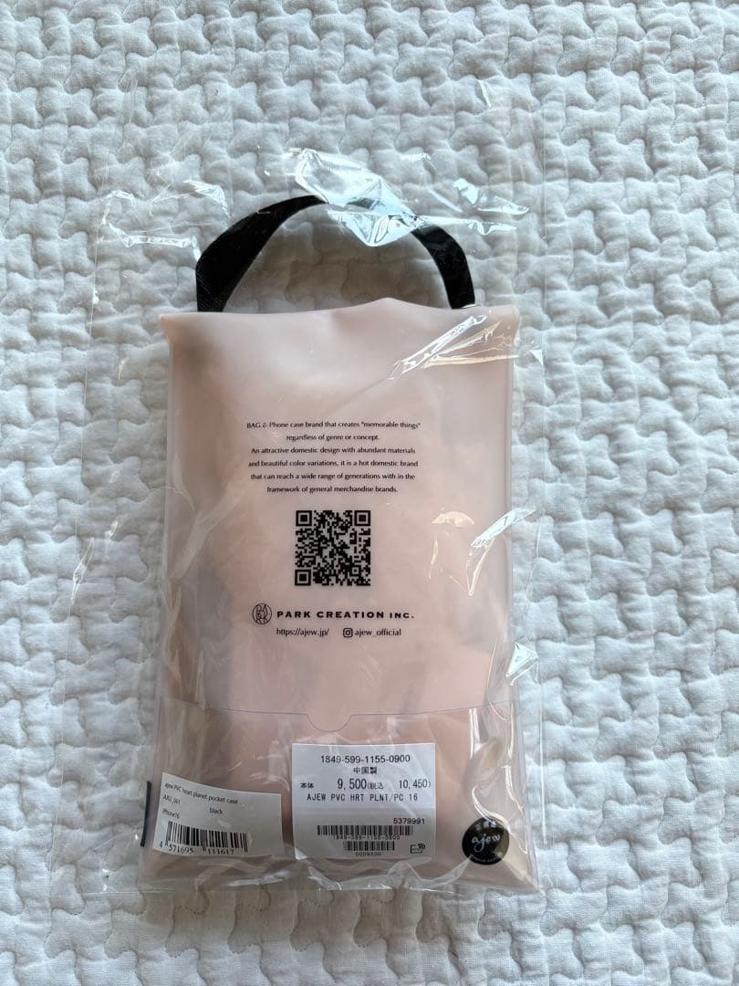 【iPhone16】ajew PVC heart ケース