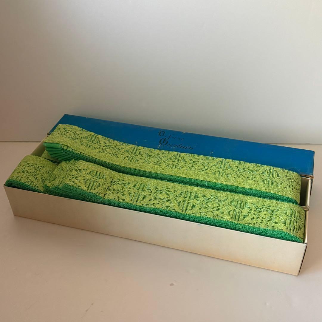 【新品】　昭和レトロ　レースカーテン　プリーツ　カーテン　２枚