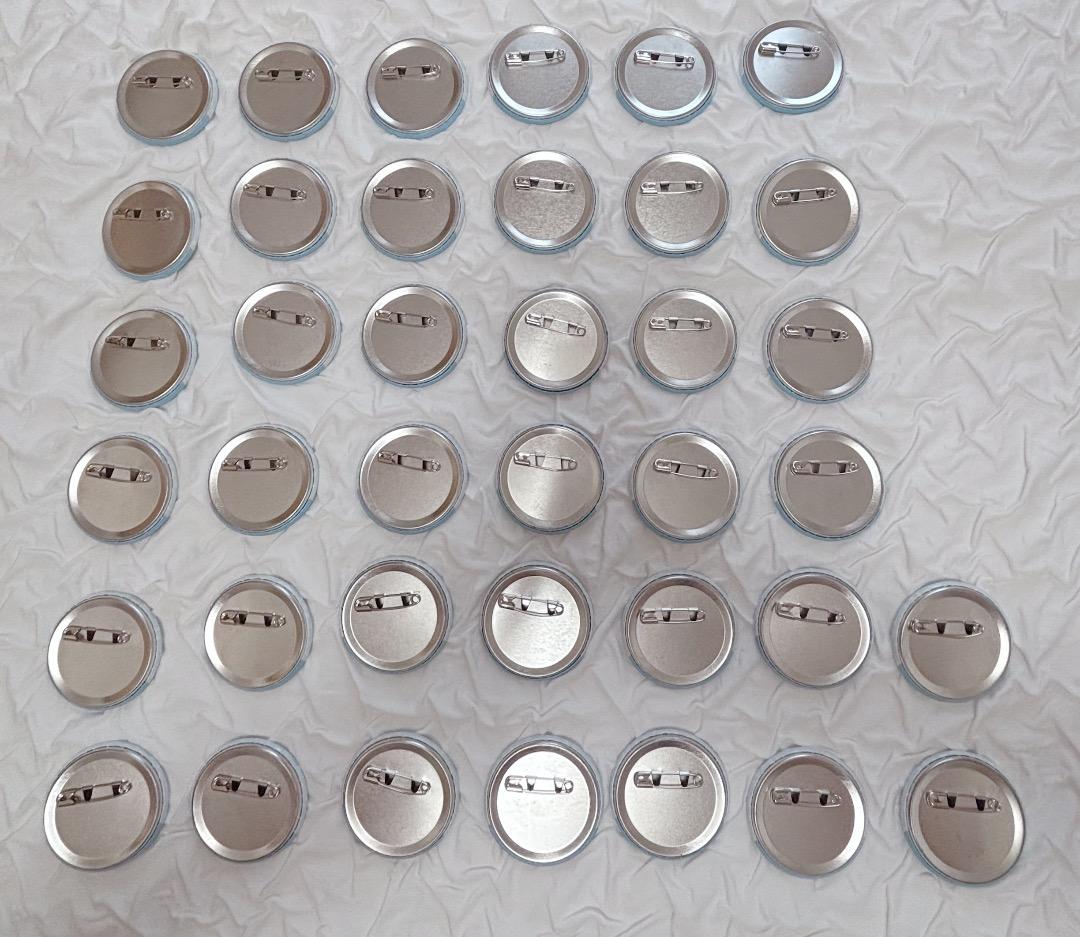 すとぷり ころん アニマル 缶バッジ まとめ売り