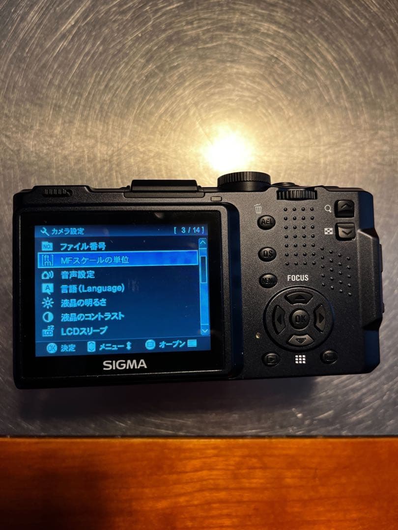デジタルカメラ SIGMA DP2