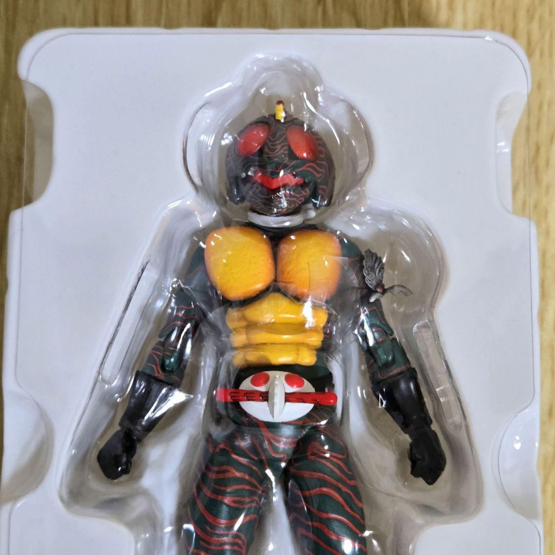 S.H.Figuarts フィギュアーツ　仮面ライダーアマゾン　真骨彫製法