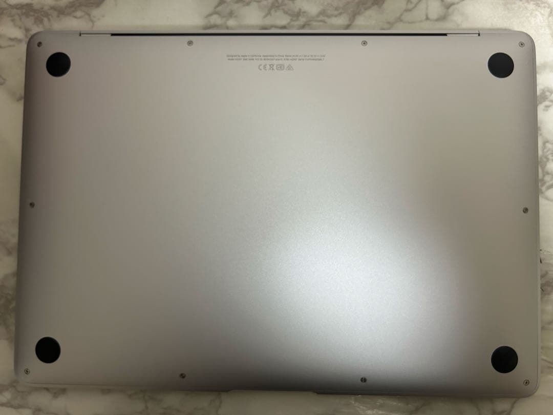 MacBook Air 13インチ M1チップ搭載