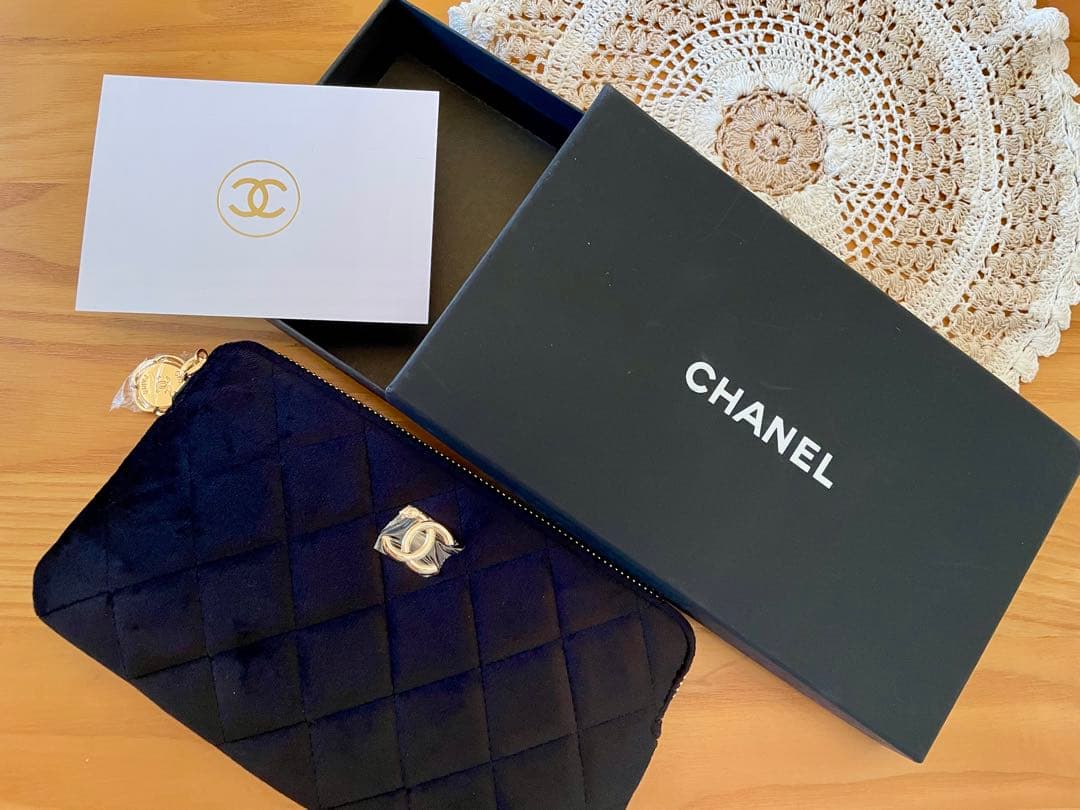 CHANEL キルティングポーチ　ノベルティ