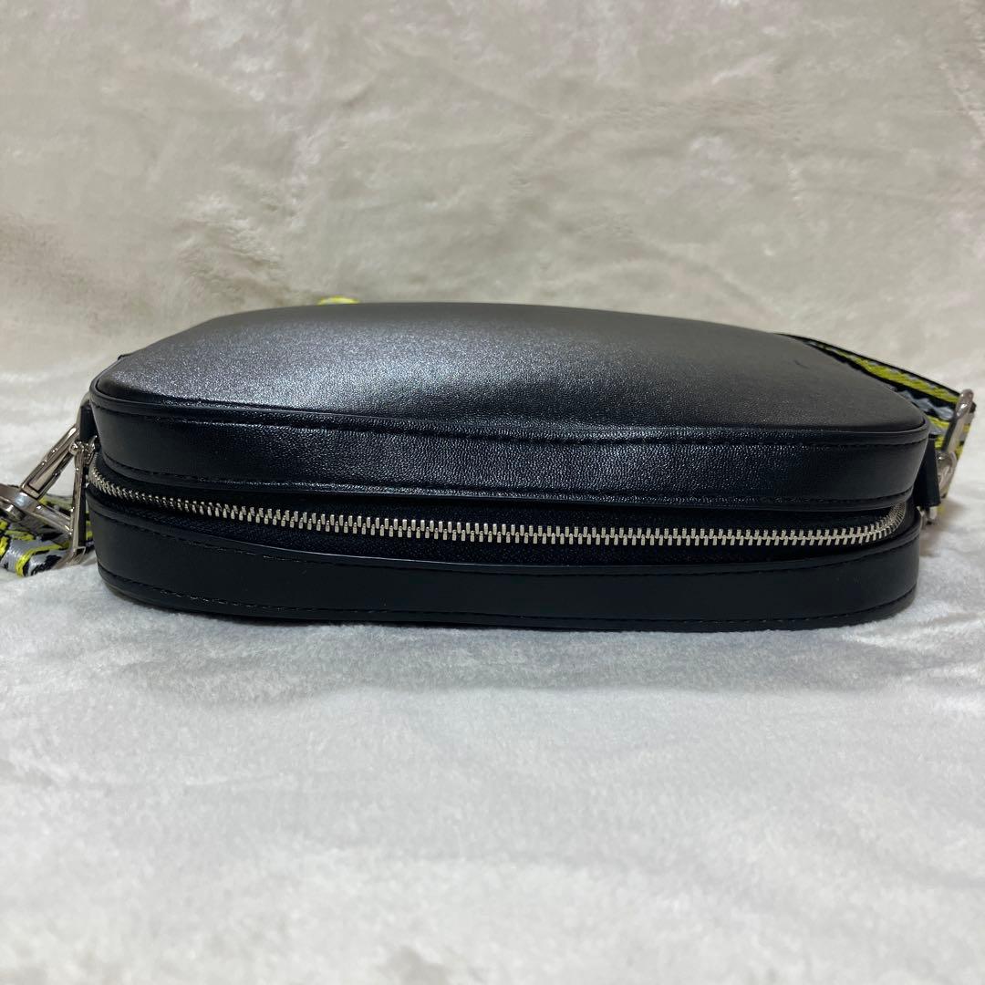 最終値下げ　back number 幾何学模様ストラップ バッグ　ブラック　黒