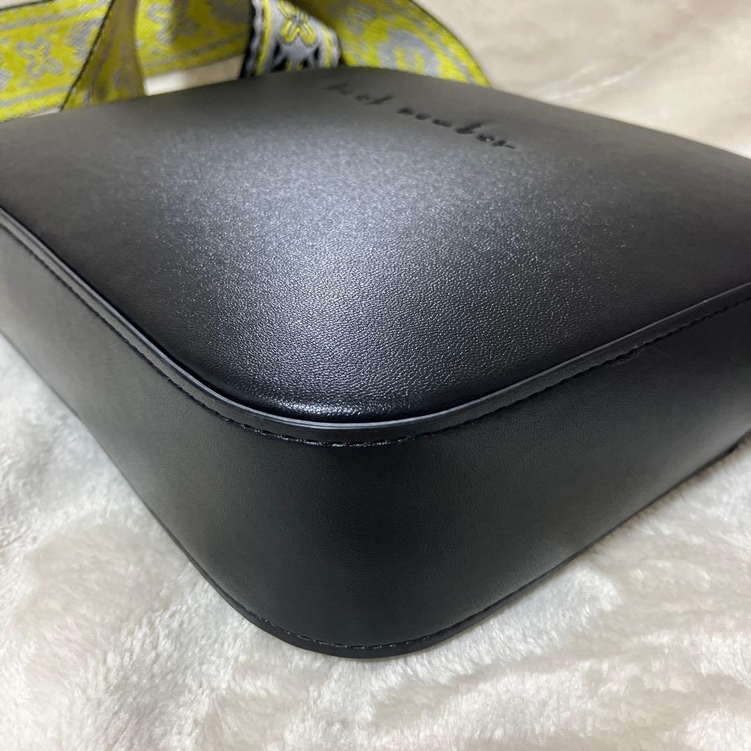 最終値下げ　back number 幾何学模様ストラップ バッグ　ブラック　黒