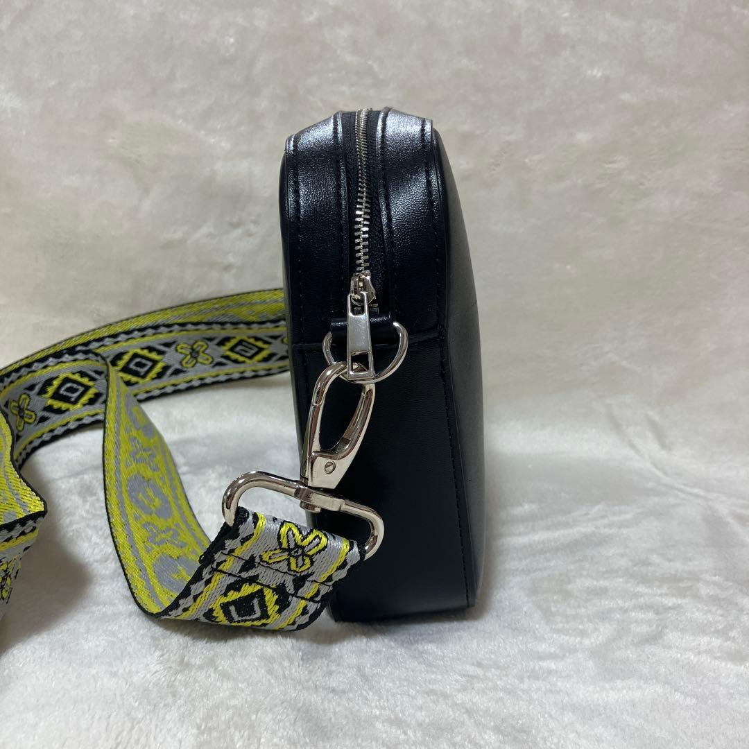 最終値下げ　back number 幾何学模様ストラップ バッグ　ブラック　黒