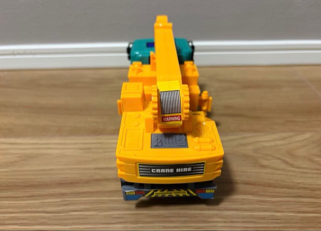 おもちゃ　働く車シリーズ　クレーン車　消防車　救急車　キャリアカー　ショベルカー