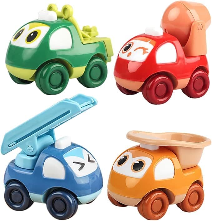 ❤未使用❤ミニカー4つ　セット　おもちゃ　プレゼント　車　砂場