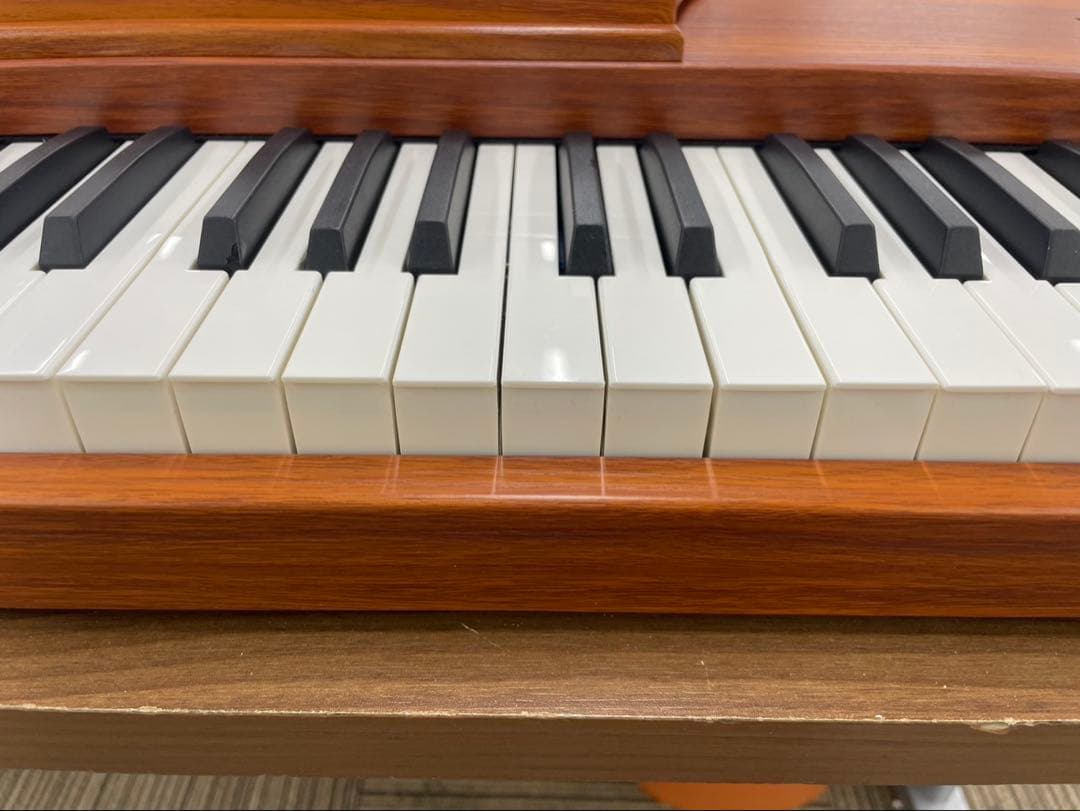 スタンド付き　電子ピアノ88鍵盤　給電タイプ　木目調ボディ　ウォールナット