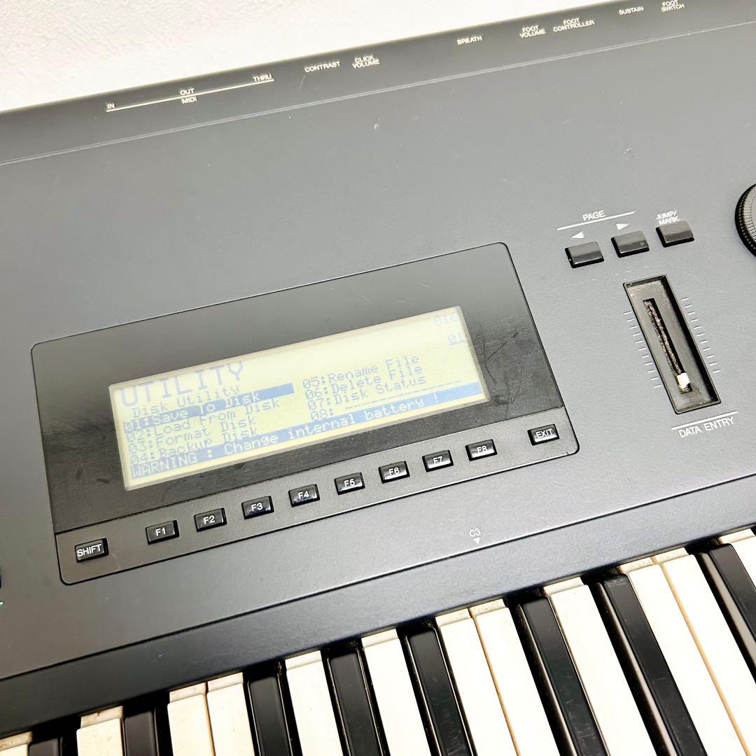 通電確認 希少 ハードケース付き YAMAHA シンセサイザー SY77