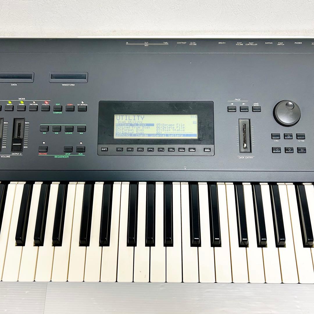 通電確認 希少 ハードケース付き YAMAHA シンセサイザー SY77