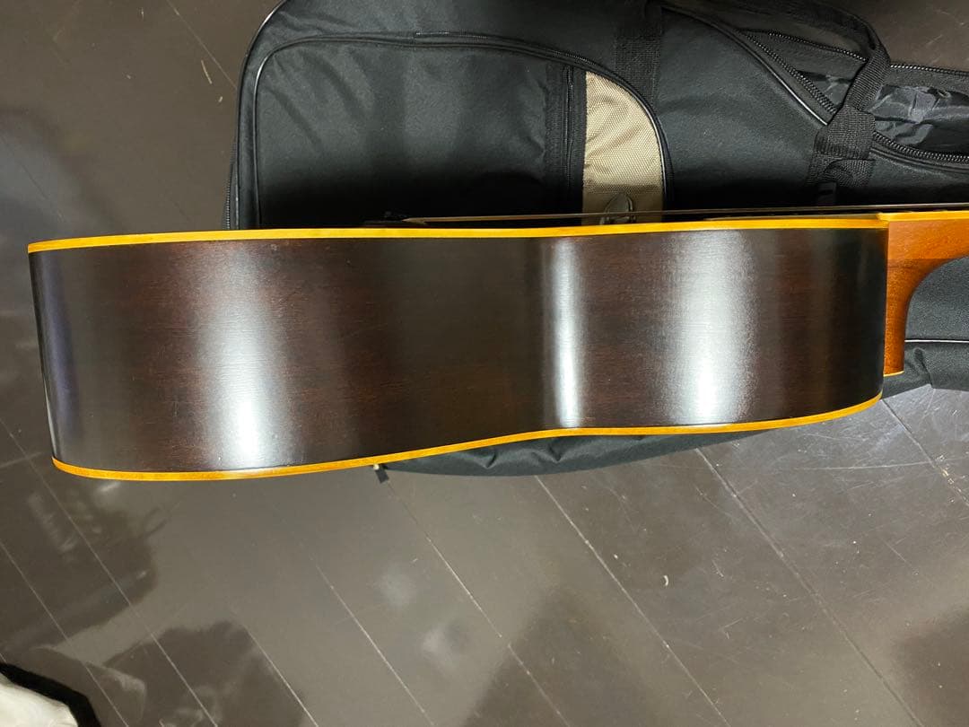 アコースティックギター　yamaki
