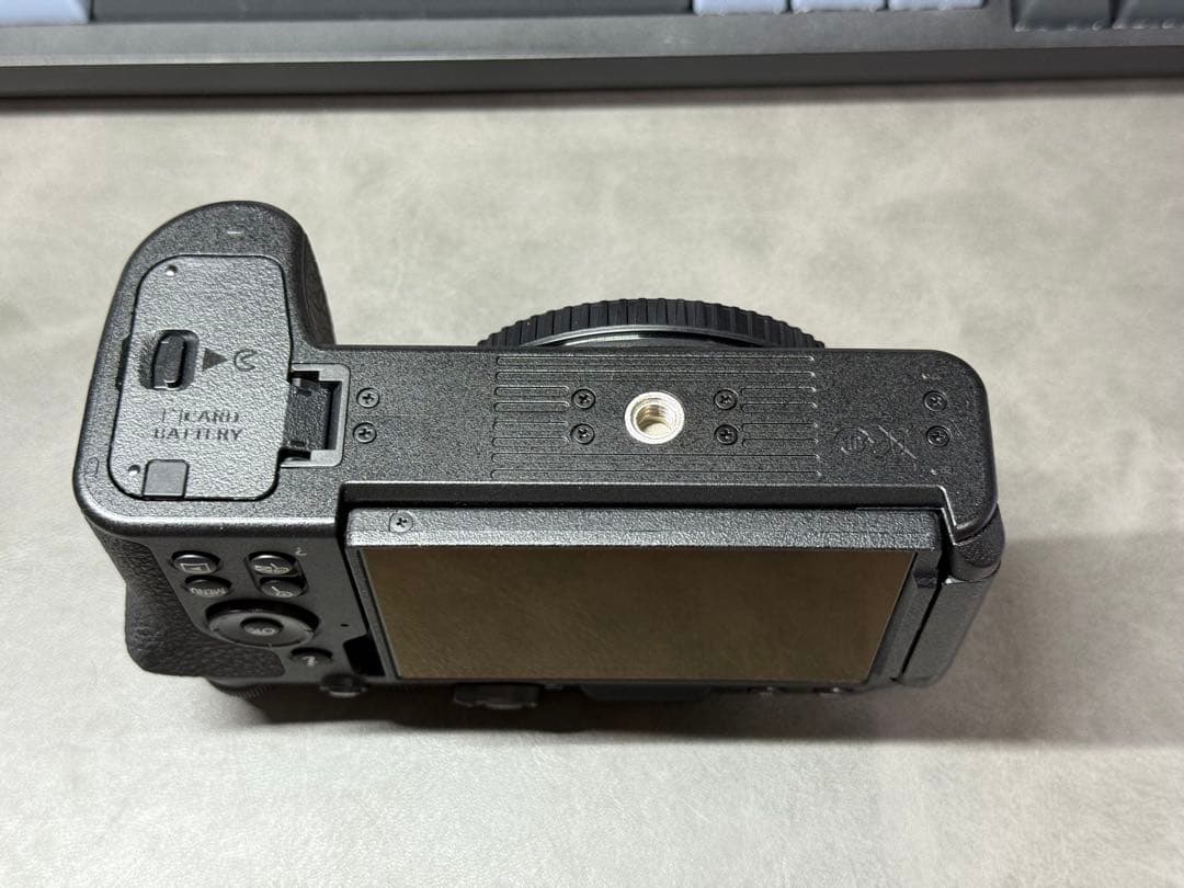 Nikon Z30 ミラーレスカメラ　美品