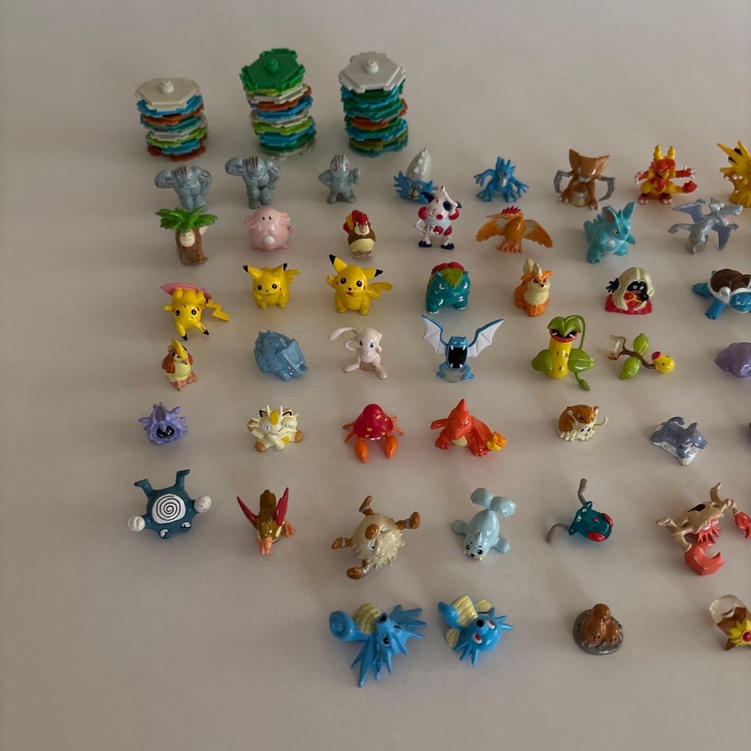 ポケモン　フルカラーコレクション 68個