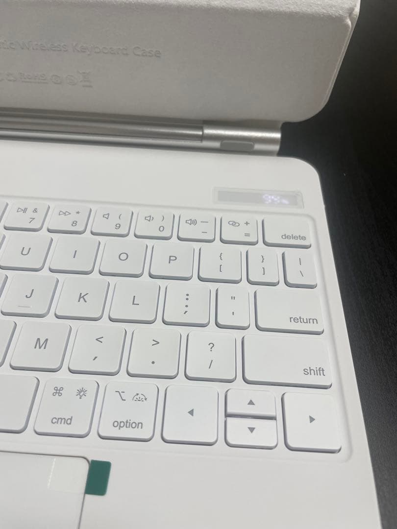 新品訳ありiPadキーボードAir第4/5/6/7 Pro11第1/2/3/4白