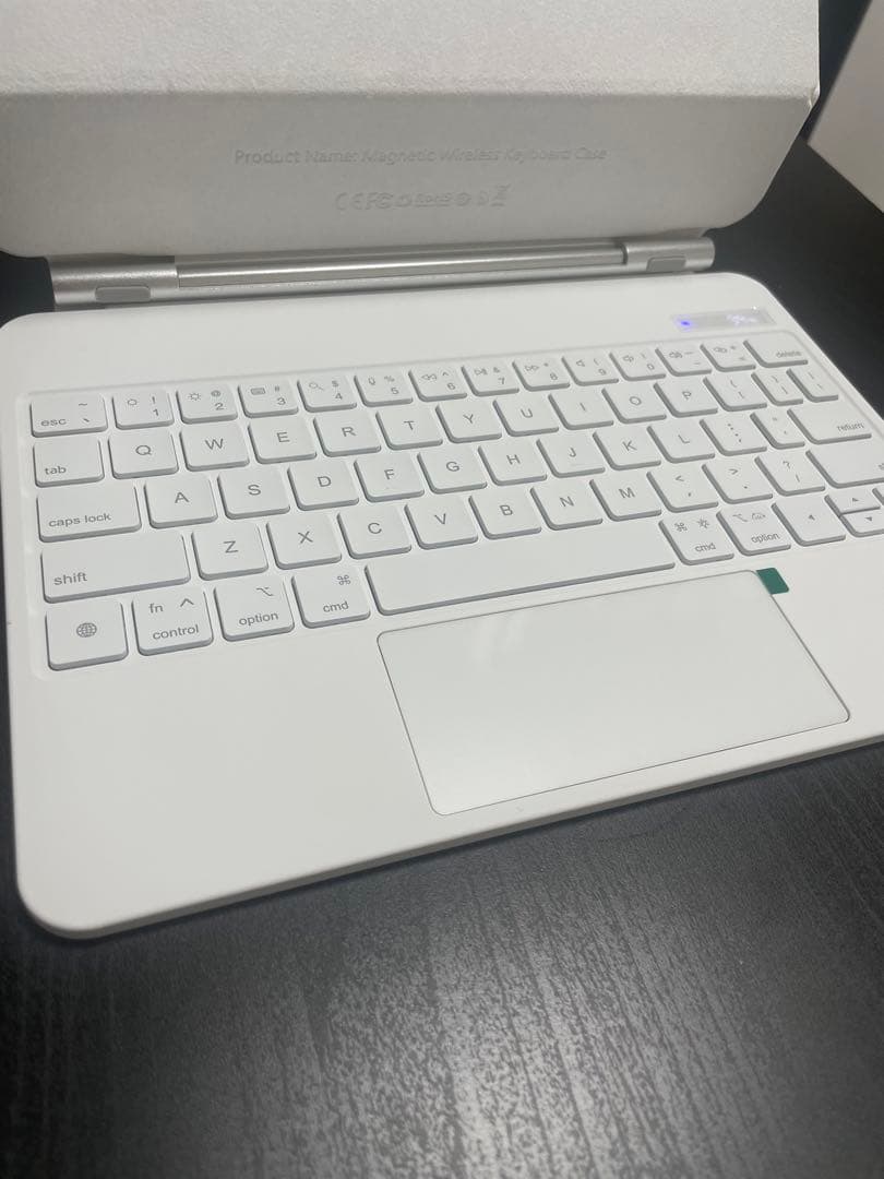 新品訳ありiPadキーボードAir第4/5/6/7 Pro11第1/2/3/4白