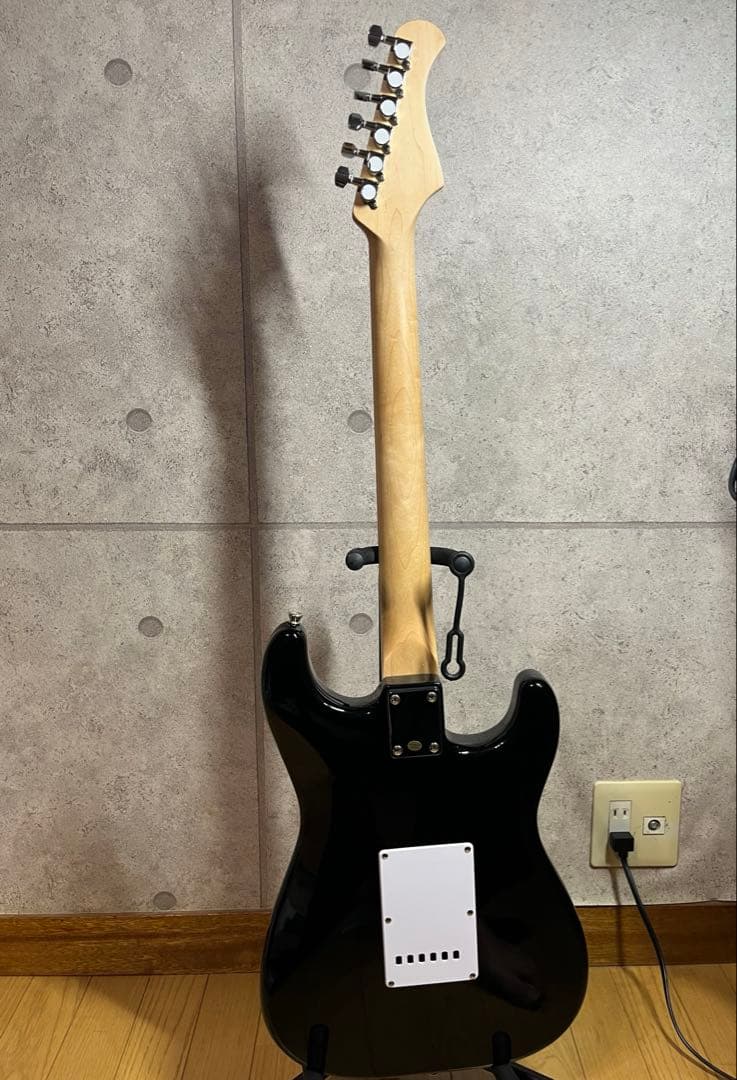 バッカスBacchus エレキギター　レフティ