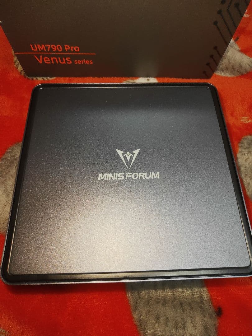 Minisforum UM790 Pro ベアボーン