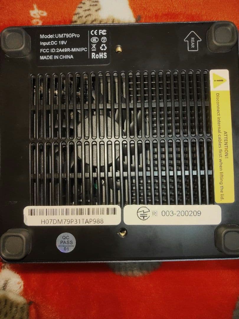 Minisforum UM790 Pro ベアボーン