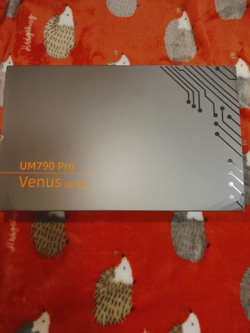 Minisforum UM790 Pro ベアボーン