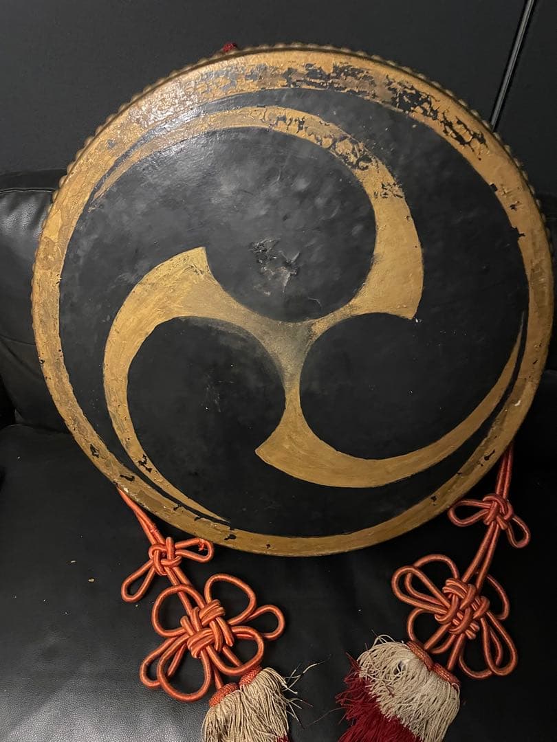 某寺院 大型　平胴太鼓 落太鼓 三つ巴紋入り 金塗装 和楽器 仏具 天理教