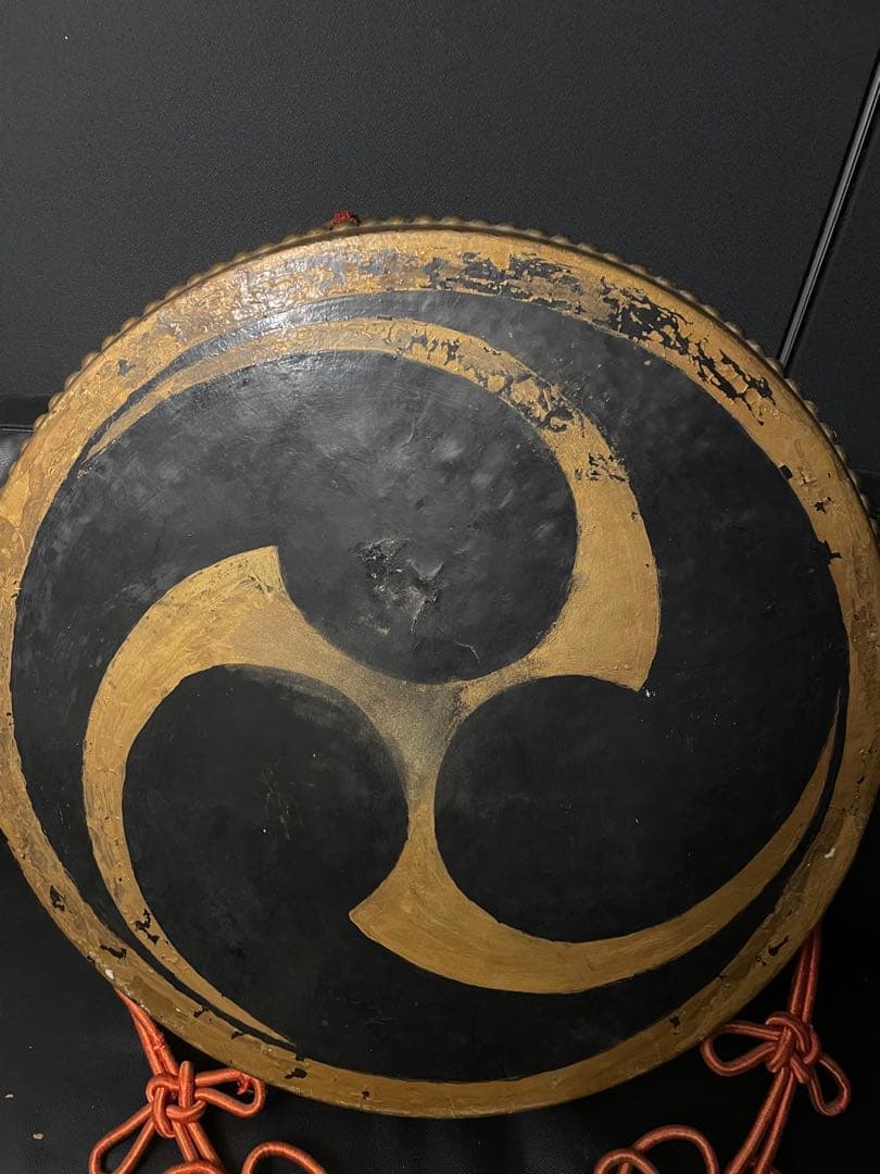 某寺院 大型　平胴太鼓 落太鼓 三つ巴紋入り 金塗装 和楽器 仏具 天理教