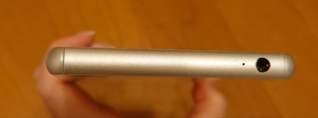 SONY Xperia Z3 ホワイト au 本体 スマホ