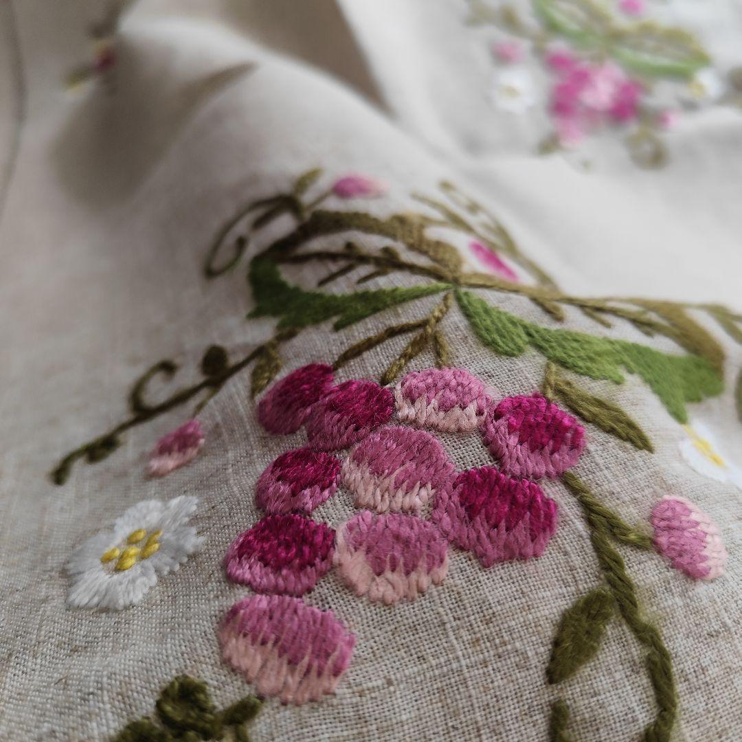 ヴィンテージ 混紡リネン 葡萄蔓 手刺繍　大判テーブルクロス