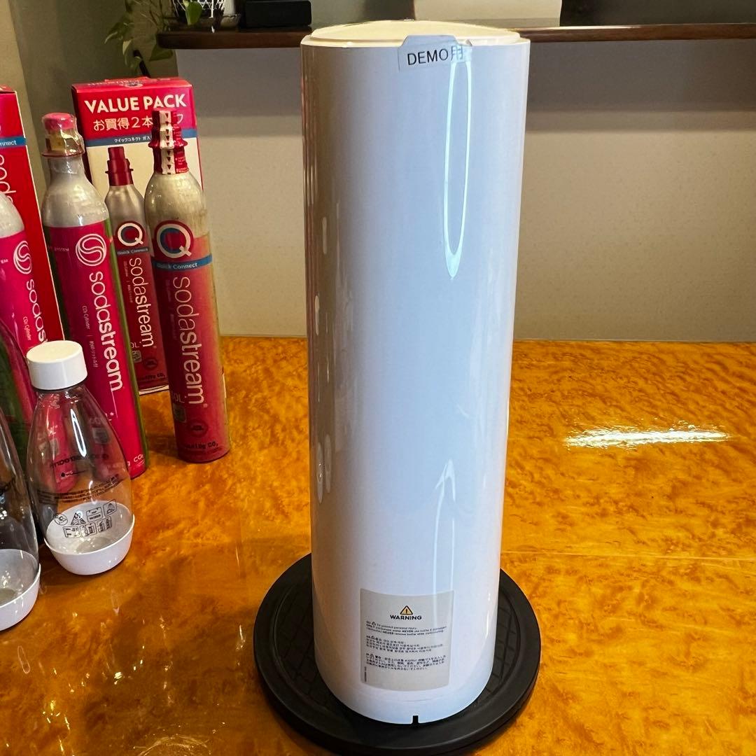 未使用品　SodaStream E-TERRA ガス1〜3本ボトル0.5L、1L