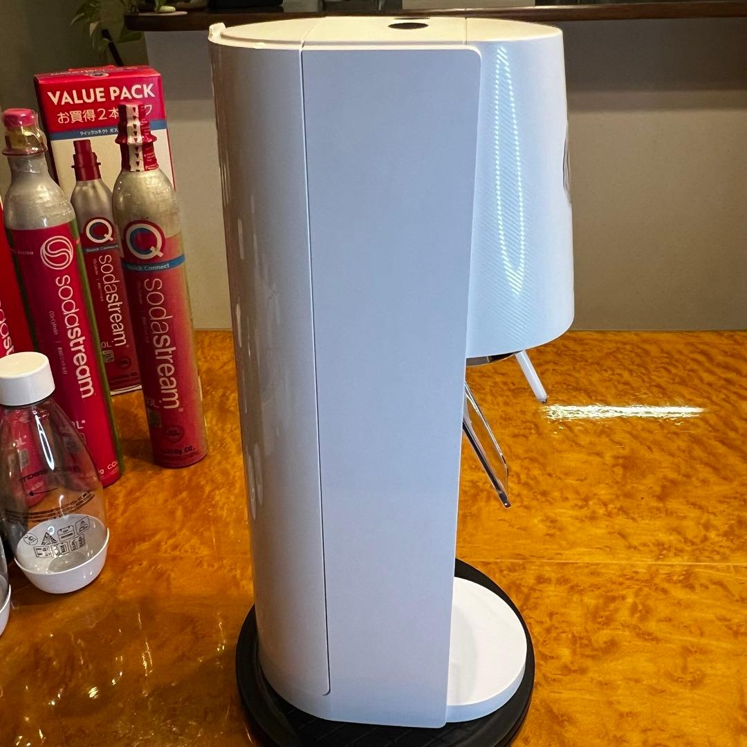未使用品　SodaStream E-TERRA ガス1〜3本ボトル0.5L、1L