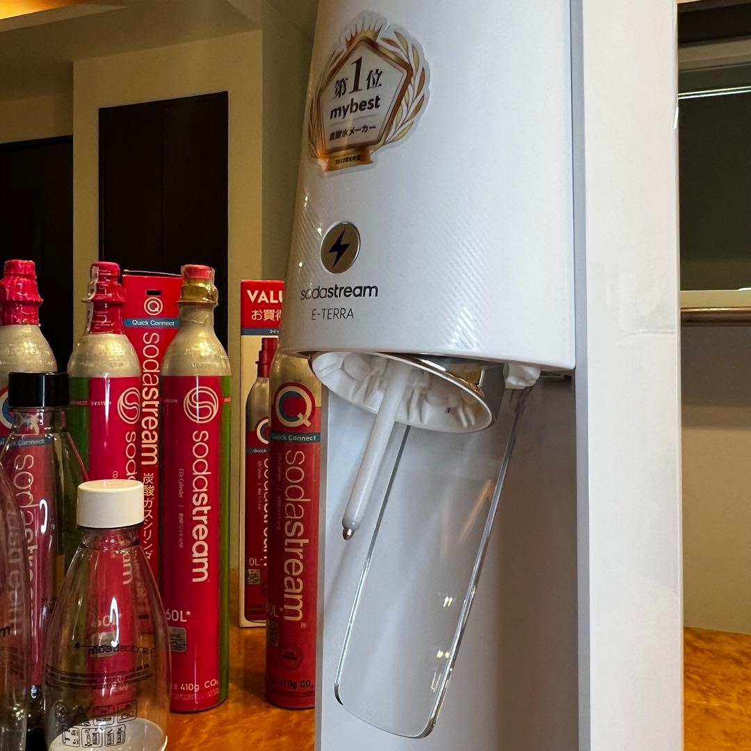 未使用品　SodaStream E-TERRA ガス1〜3本ボトル0.5L、1L