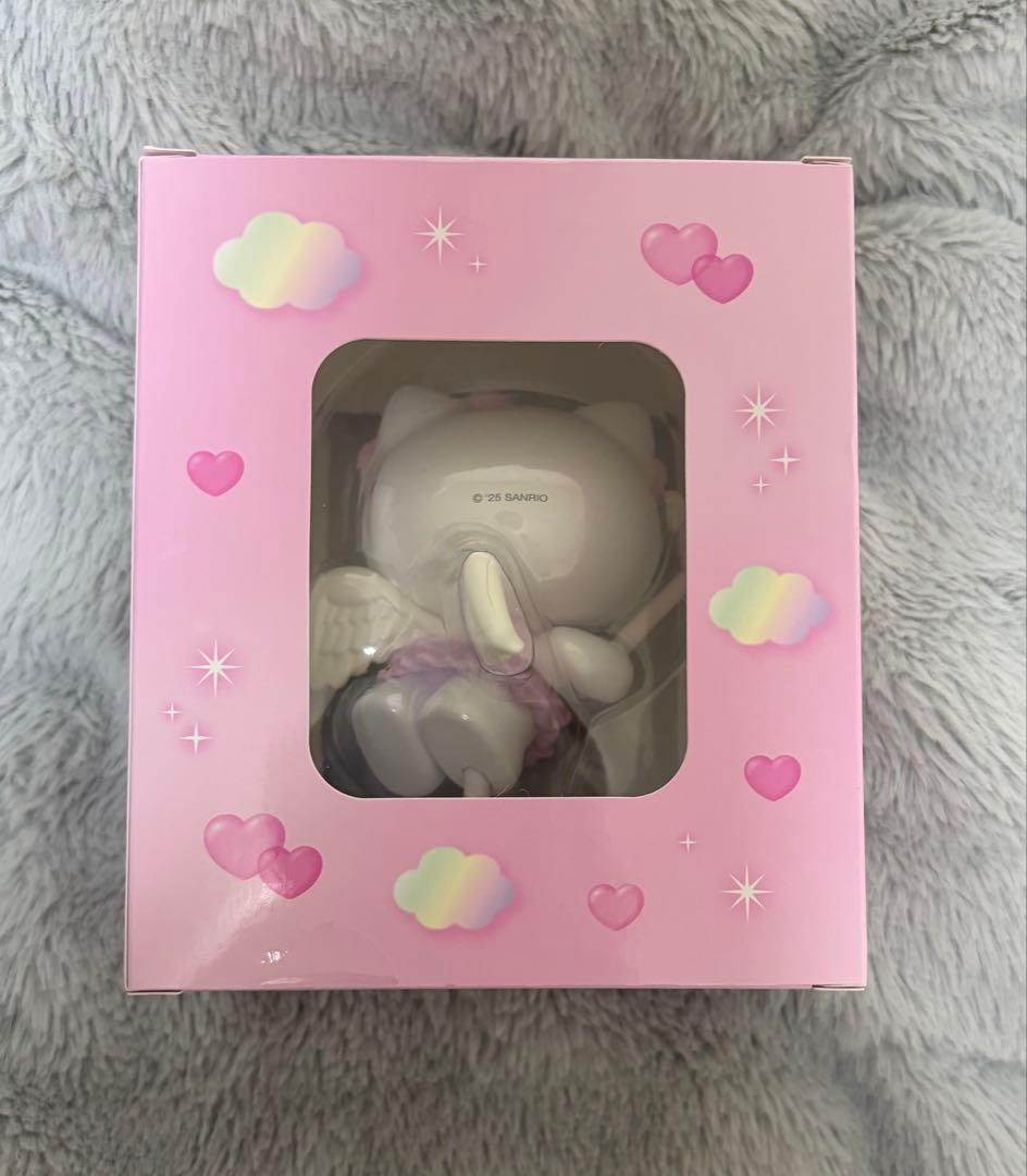 ハローキティ エンジェル　フィギュア