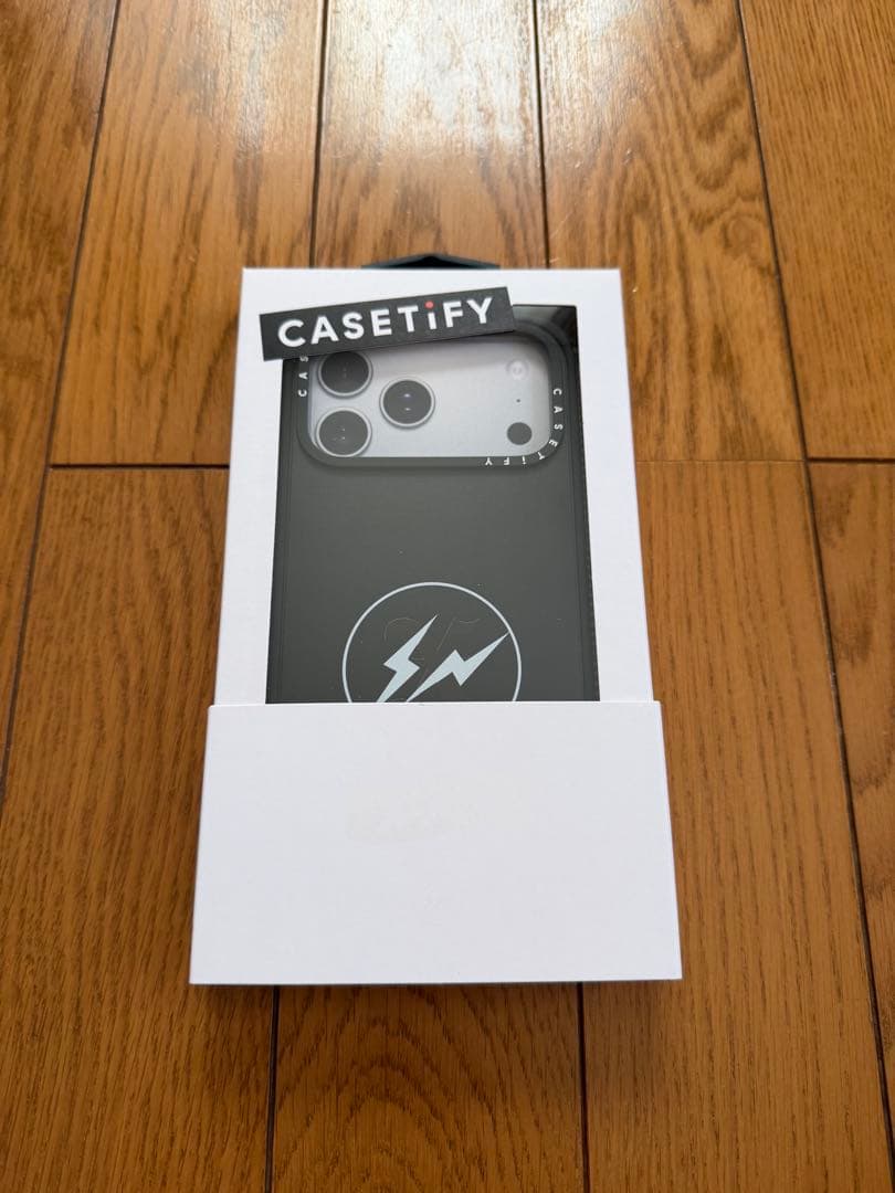 新品同様 CASETiFY FRGMT & XXXコラボ 17 Pro Max