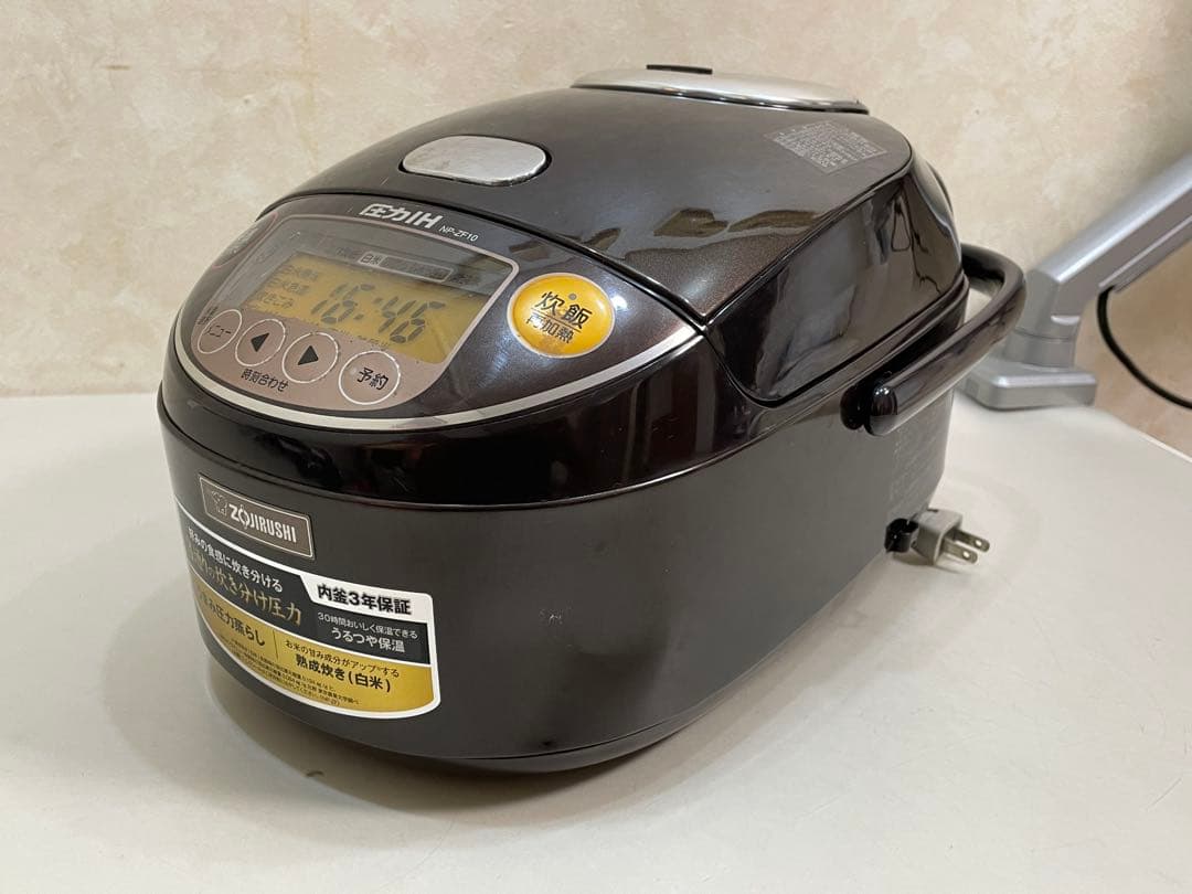 ZOJIRUSHI NP-ZF10 1L 圧力IH炊飯ジャー 2018年製