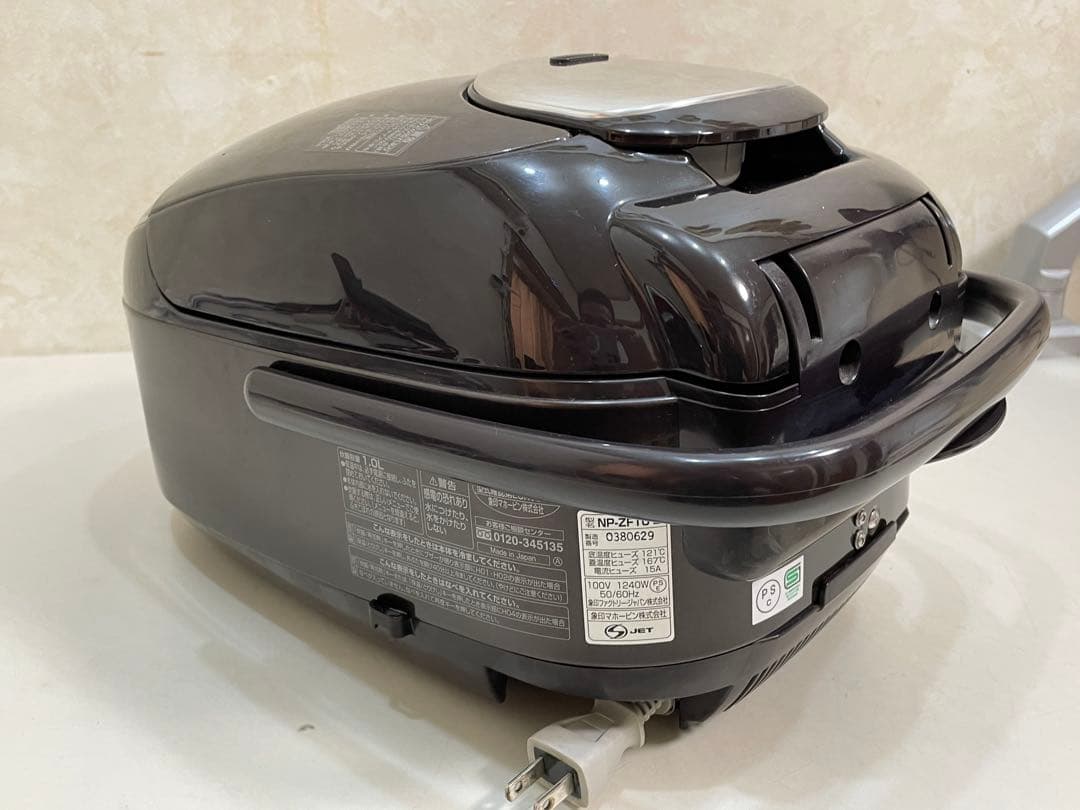 ZOJIRUSHI NP-ZF10 1L 圧力IH炊飯ジャー 2018年製