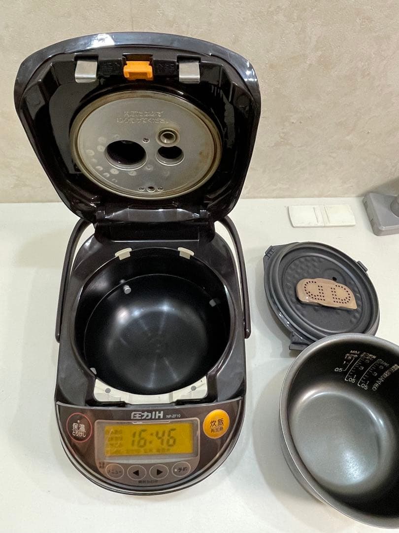ZOJIRUSHI NP-ZF10 1L 圧力IH炊飯ジャー 2018年製