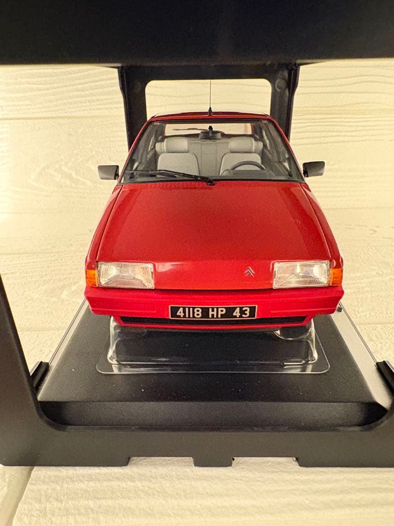 ノレブ 1/18 シトロエン BX 16 TRS 1983 ヴァレルンガレッド