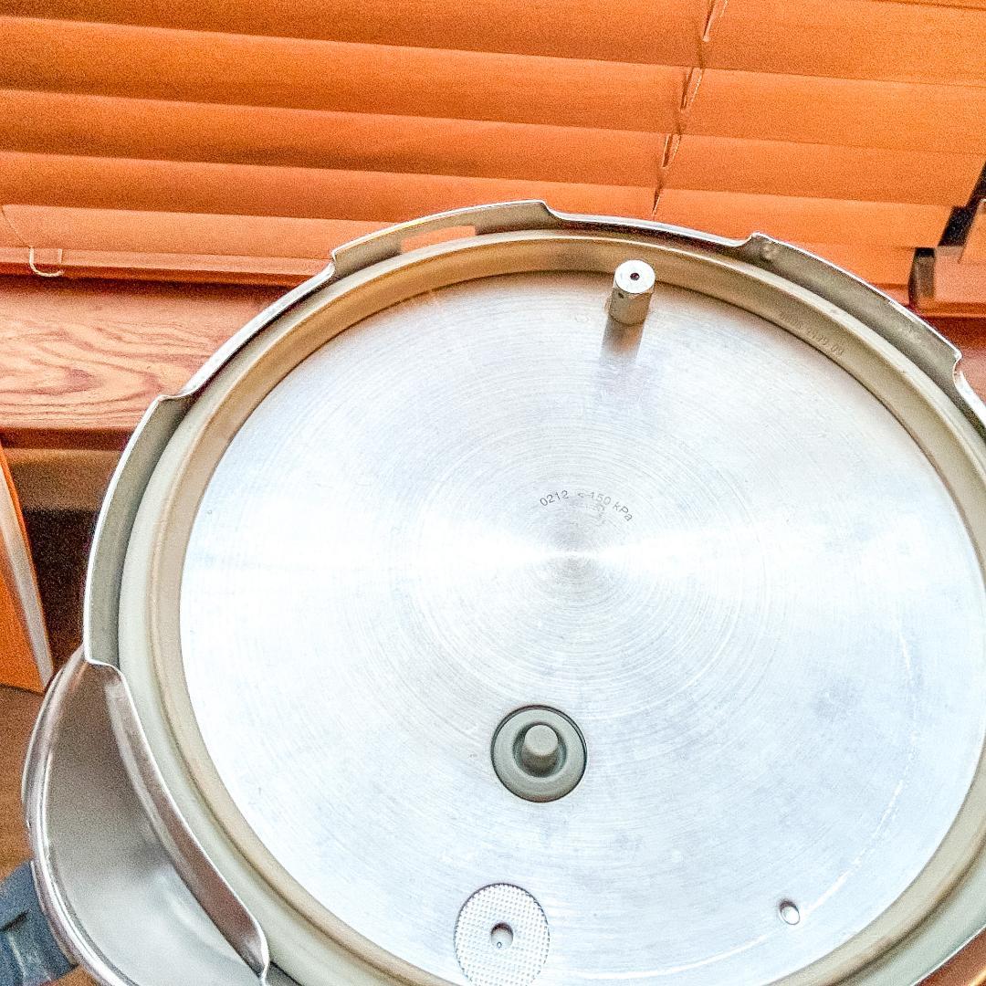 WMF TRANSTHERM 圧力鍋 24cm 料理本＆ガラス蓋付き